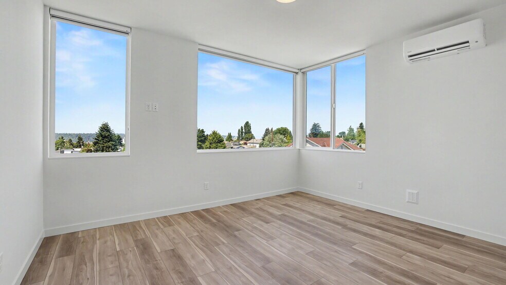 Building Photo - 5567 23rd Ave S