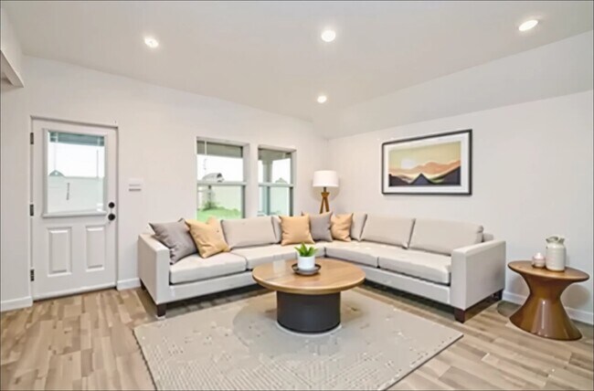 Building Photo - 31310 Yatesbury Ln