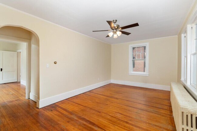 Building Photo - 142 Riddle Rd