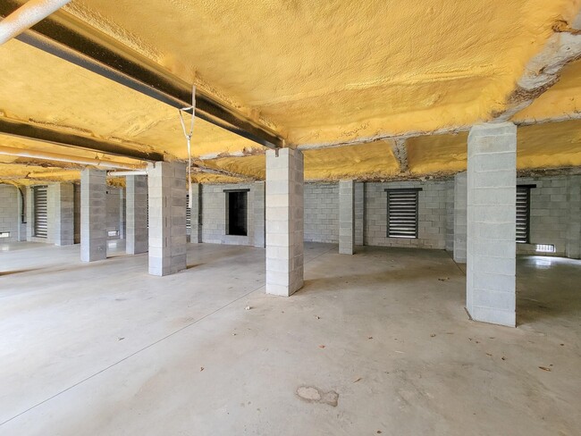 Building Photo - 18603 Point Lookout Dr