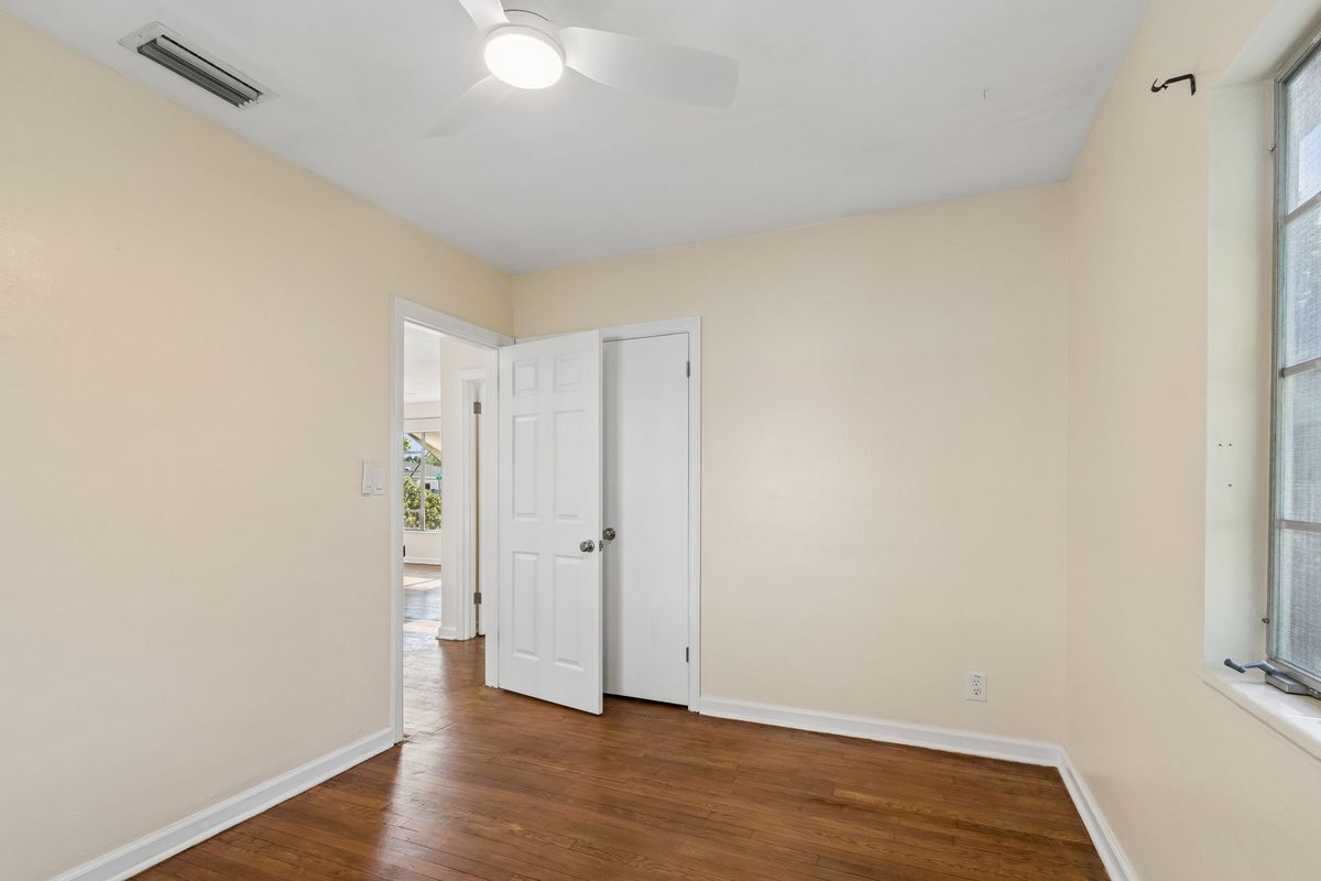 Building Photo - 1101 27th St N