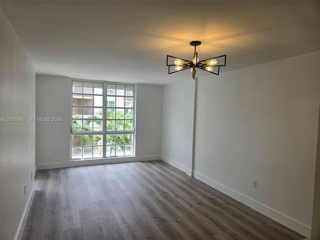 Building Photo - 1280 S Alhambra Cir