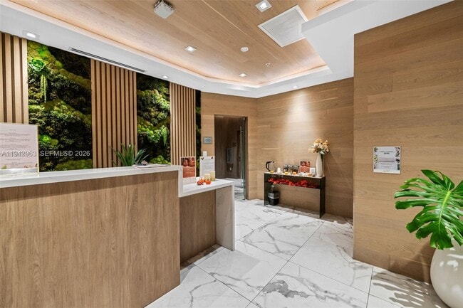 Building Photo - 90 SW 3rd St