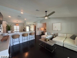 Building Photo - 4104 SW 15th Ave