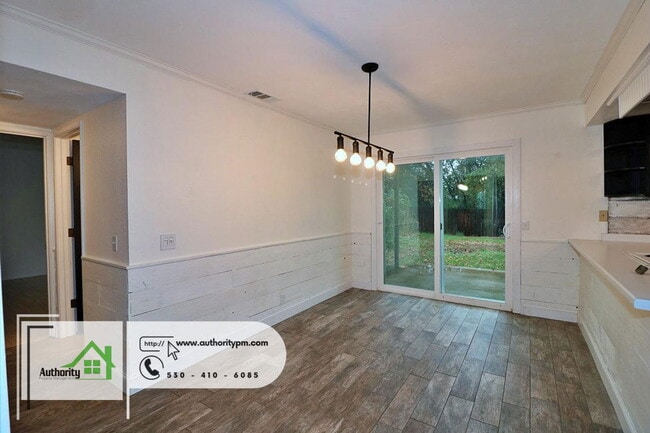 Building Photo - 1232 Hawthorne Ave