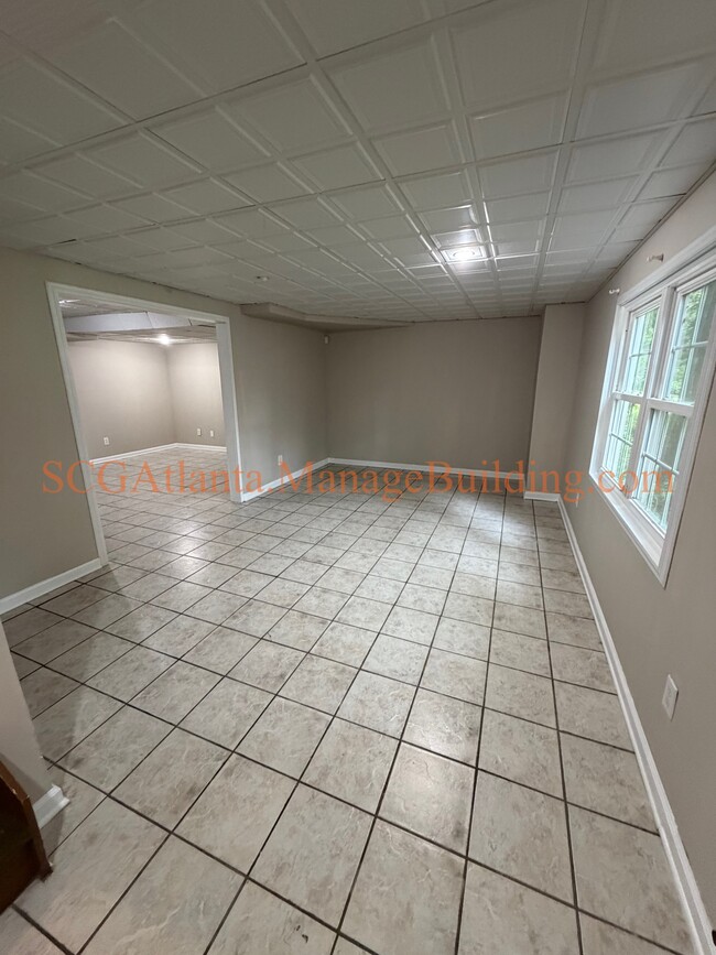 Building Photo - 9363 Haley Ct