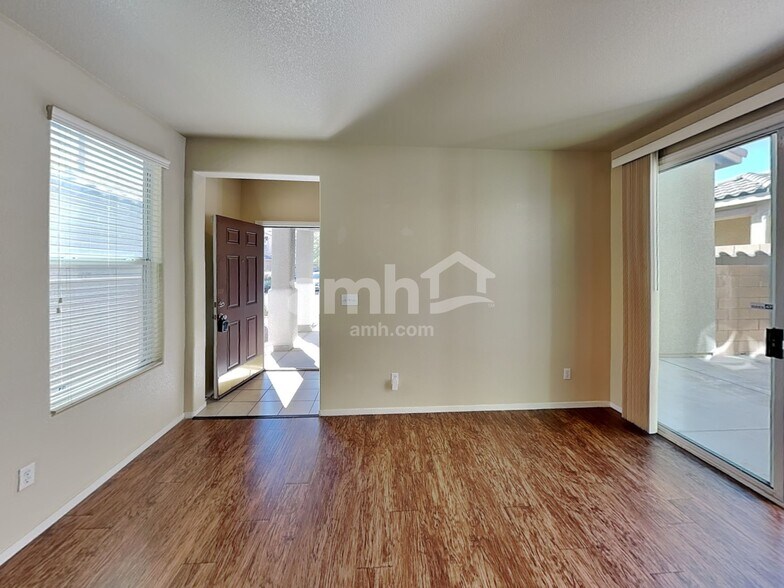 Building Photo - 8802 Salvestrin Point Ave