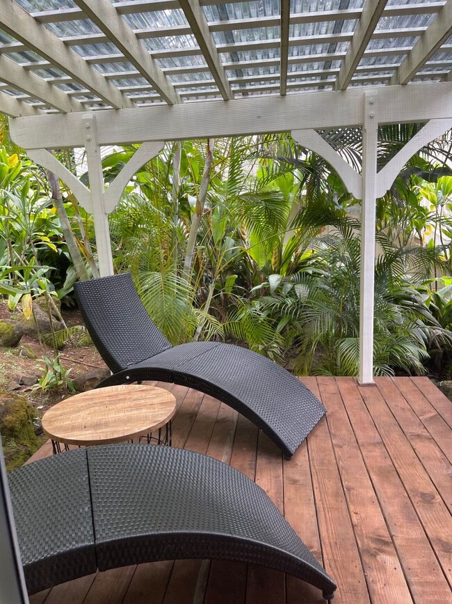 Building Photo - Furnished Anini Beach Front House 2 Bedroo...