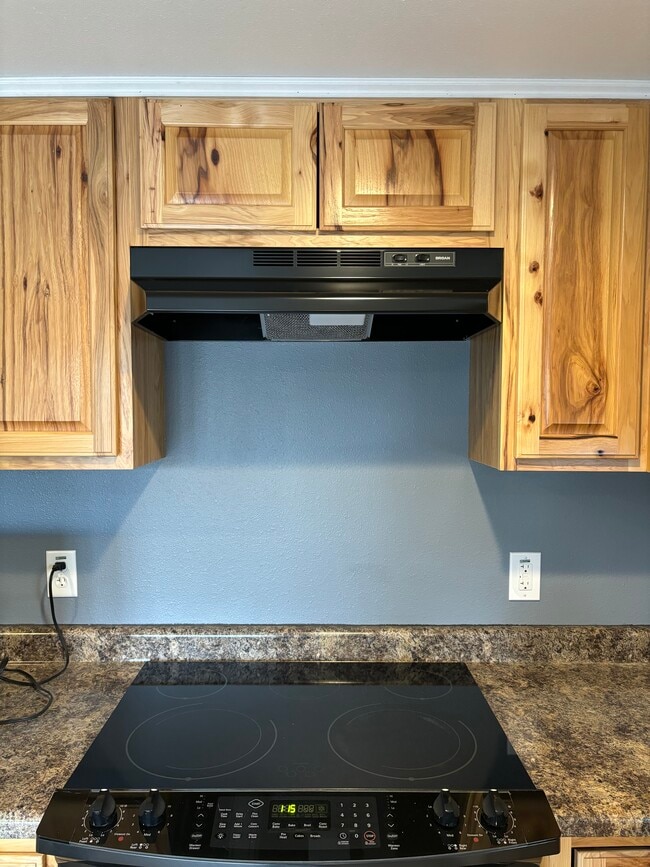 Cabinet above stove - 1711 N 19th St