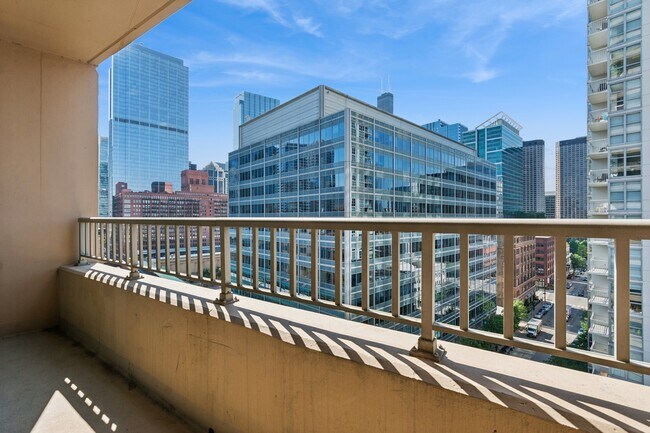 Building Photo - 200 N Jefferson St