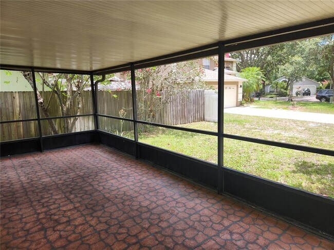 Building Photo - 150 Abbey Hollow Dr