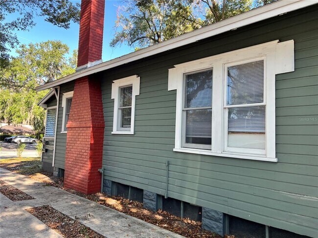 Building Photo - 412 Briercliff Dr