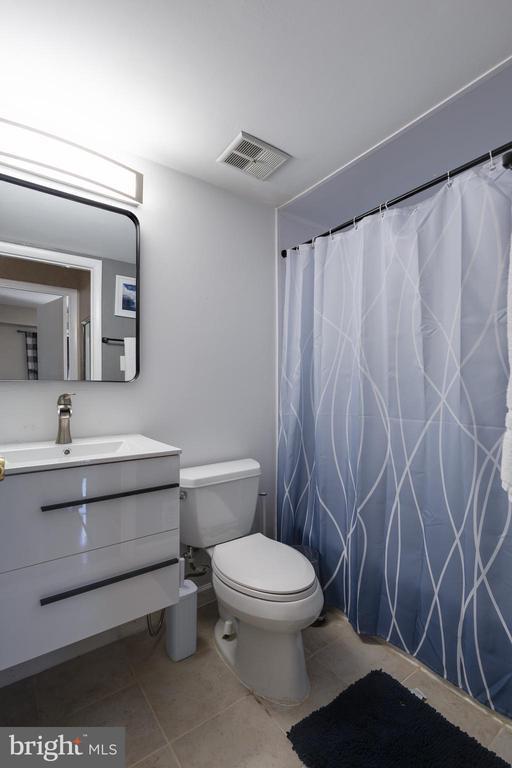 Building Photo - 9308 Canterbury Riding