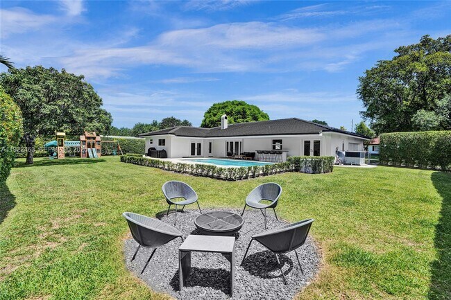 Building Photo - 7941 SW 143rd St