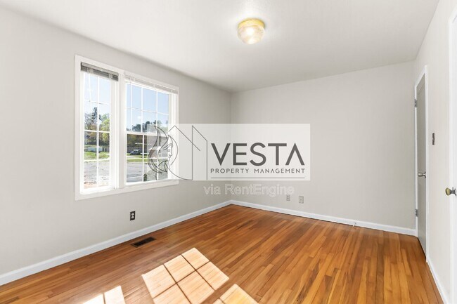 Building Photo - 16 Fortunate Dr