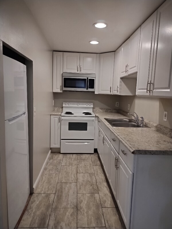 Building Photo - 1920 Dallas Ave