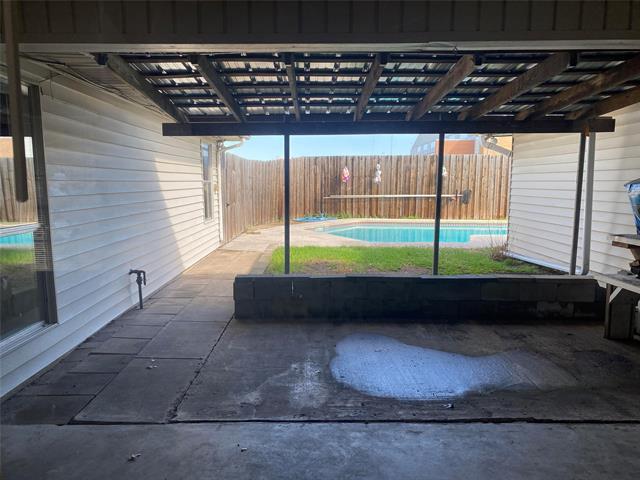 Building Photo - 1703 Baltimore Dr