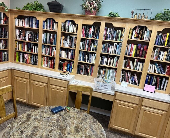 Building Photo - Carillon Lakes Home