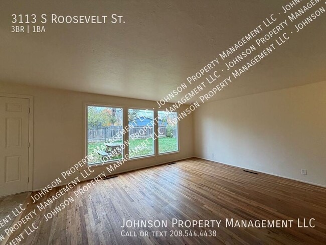 Building Photo - 3113 S Roosevelt St