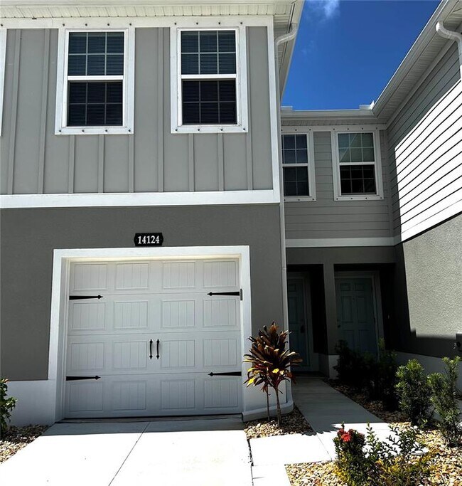 Primary Photo - 14124 Crimson Ave