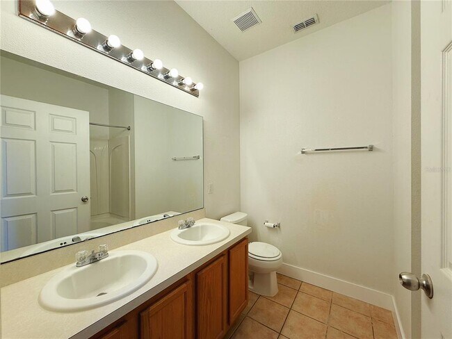 Building Photo - 194 Sand Ridge Dr