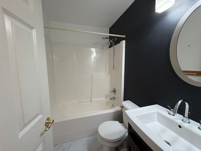 Building Photo - Private 4BD/3BTH Home on Quiet Drive | Lake Stevens Mission Ridge Community