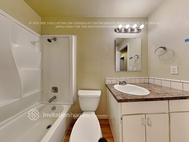 Building Photo - 33628 27th Pl SW