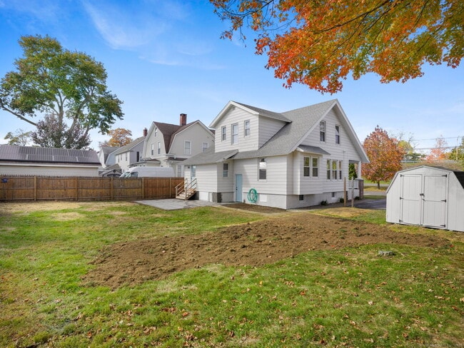 Building Photo - 29 Redfield Rd