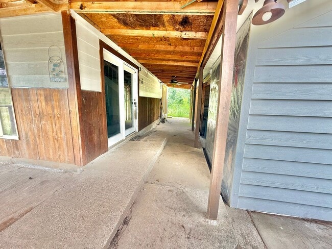 Building Photo - 15328 County Rd 1148