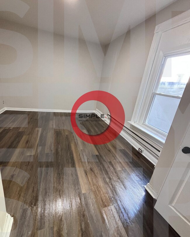 Building Photo - 230 N 4th St