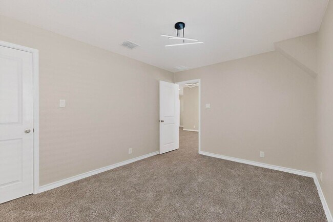 Building Photo - 1626 Rocky Rise