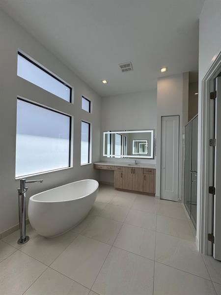 Building Photo - 9421 Tulip Leaf Ct