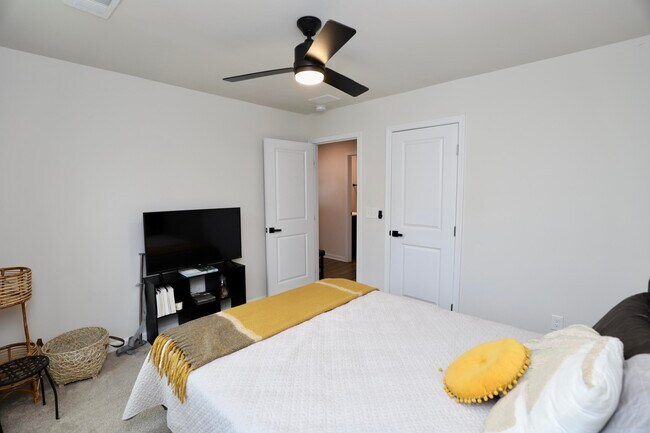 Building Photo - 1029 Bermuda Cedar Ln
