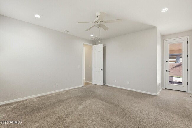 Building Photo - 233 E Glacier Dr