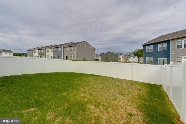 Building Photo - 148 Correri St