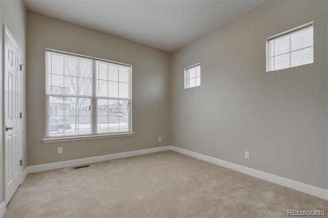 Building Photo - 4815 E 143rd Ave