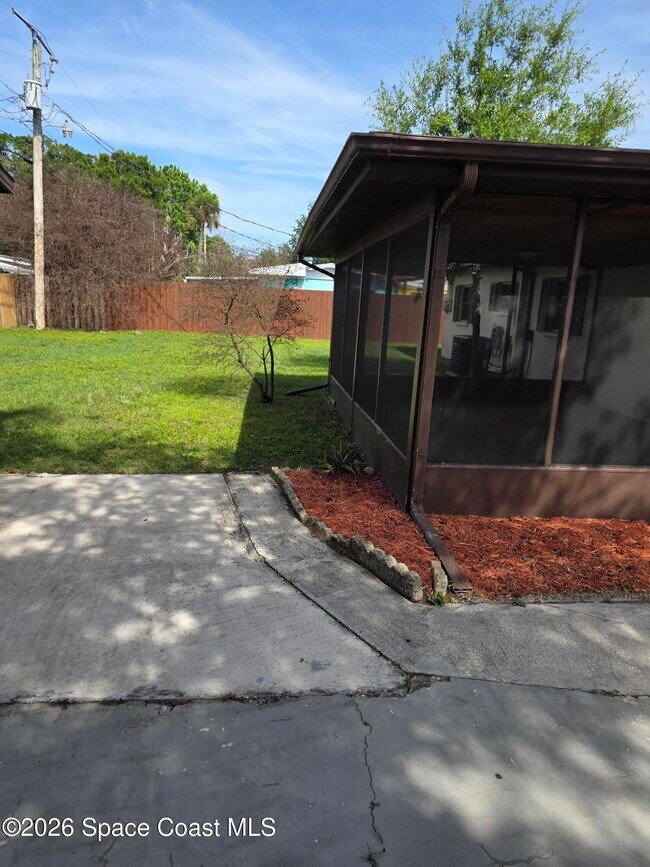 Building Photo - 2910 Zephyr Ln