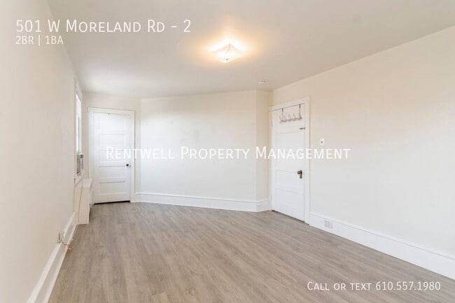 Building Photo - 501 W Moreland Rd