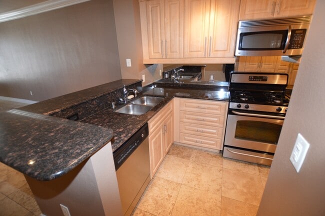 Building Photo - Meridian - Unfurnished 2 bedroom | 2 bathroom Luxury Condo.