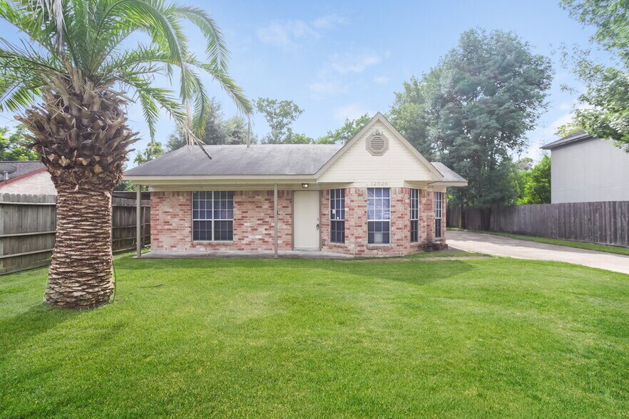 Primary Photo - 12526 Zavalla St