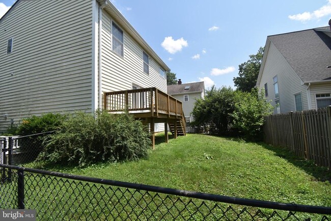 Building Photo - 2508 N Glebe Rd