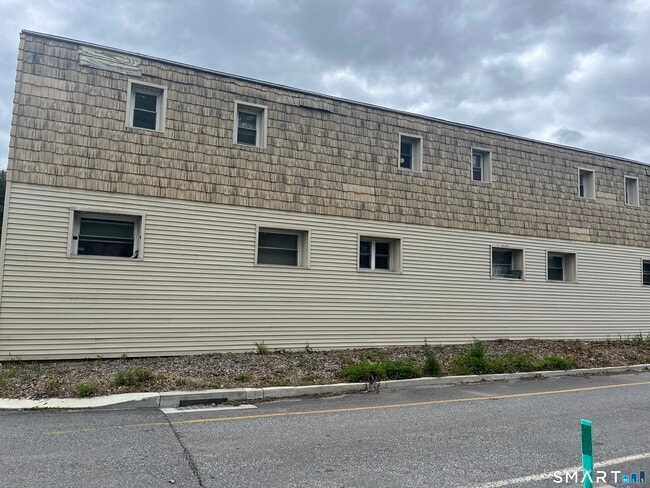 Building Photo - 107 Palmer Bridge St