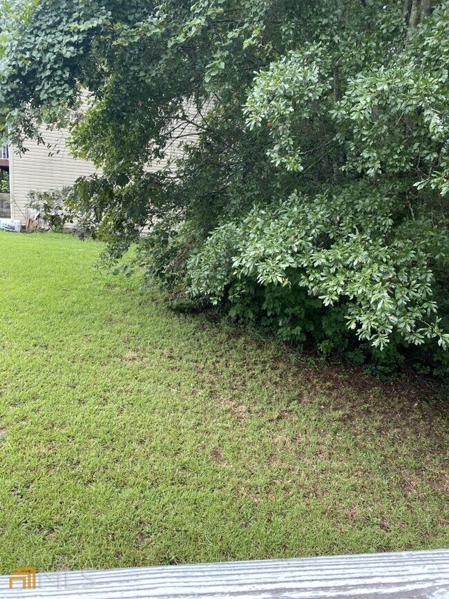 Building Photo - 6440 River Hill Dr