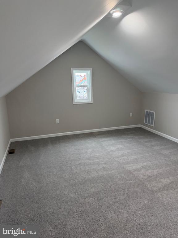 Building Photo - 224 E Main St