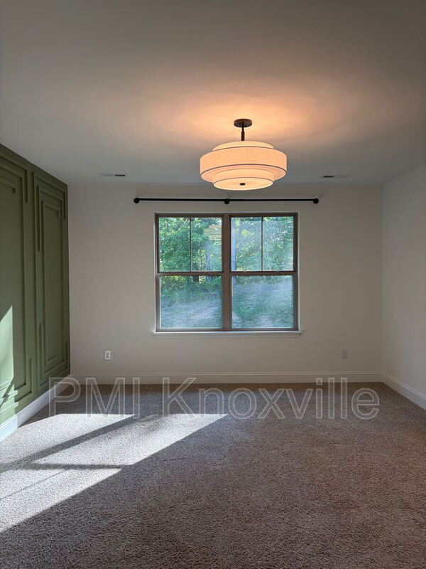 Building Photo - 8413 Whisper Ln