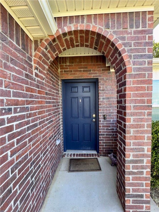 Building Photo - 1334 S Kingfisher Ln