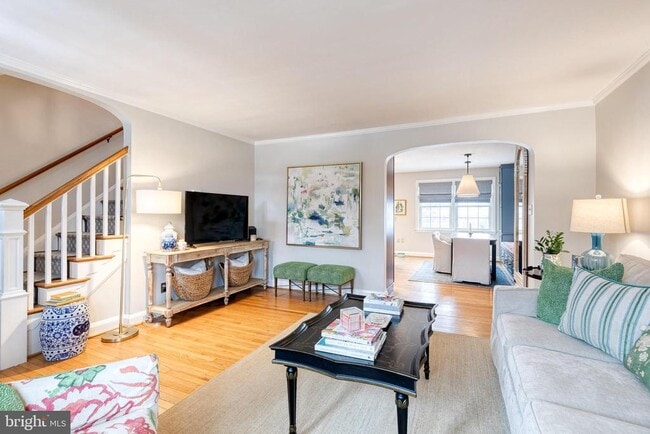 Building Photo - 39 Regester Ave