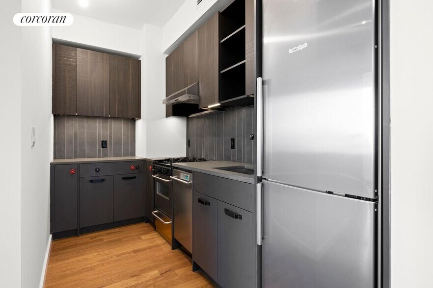 Building Photo - 54 Noll St