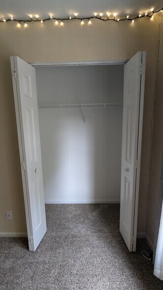 Building Photo - 2107 Alpine Rd