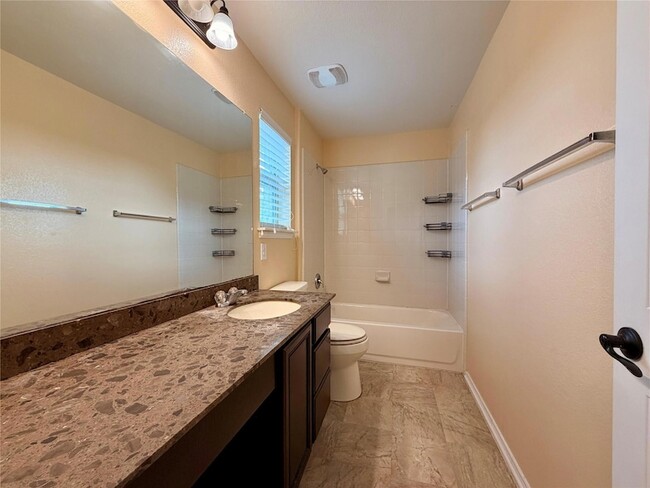 Building Photo - 1112 Strickling Dr